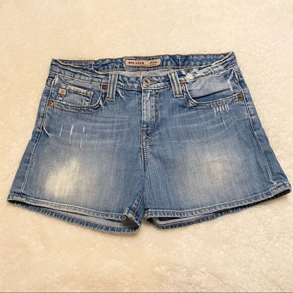 BIG STAR MADDIE MID RISE FIT SZ 30” Distressed Shorts Denim 🔥 - Picture 1 of 6